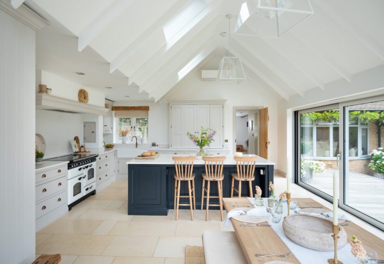 ROSE COTTAGE KNOWLE, B93 - SHOOTFACTORY - OTHER UK HOUSES