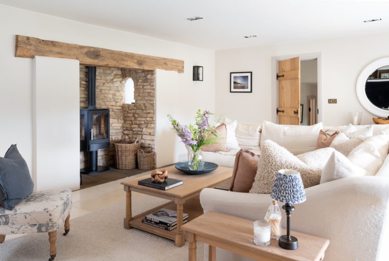 ROSE COTTAGE KNOWLE, B93 - SHOOTFACTORY - OTHER UK HOUSES