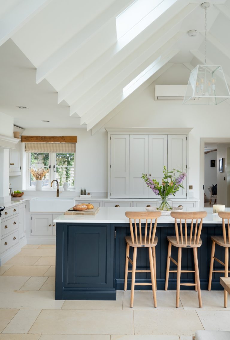 ROSE COTTAGE KNOWLE, B93 - SHOOTFACTORY - OTHER UK HOUSES