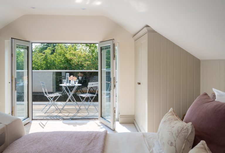 ROSE COTTAGE KNOWLE, B93 - SHOOTFACTORY - OTHER UK HOUSES