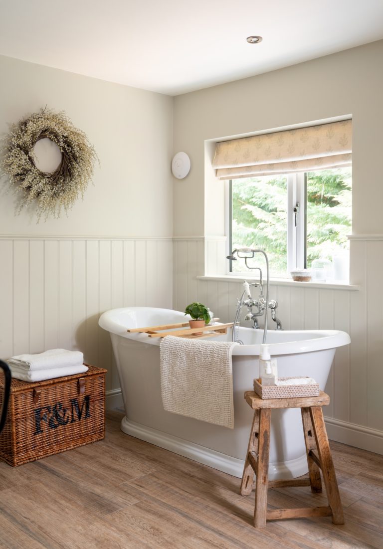 ROSE COTTAGE KNOWLE, B93 - SHOOTFACTORY - OTHER UK HOUSES