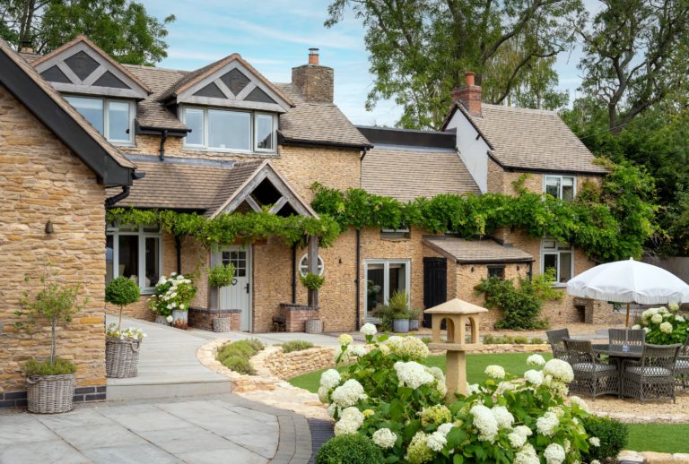 ROSE COTTAGE KNOWLE, B93 - SHOOTFACTORY - OTHER UK HOUSES