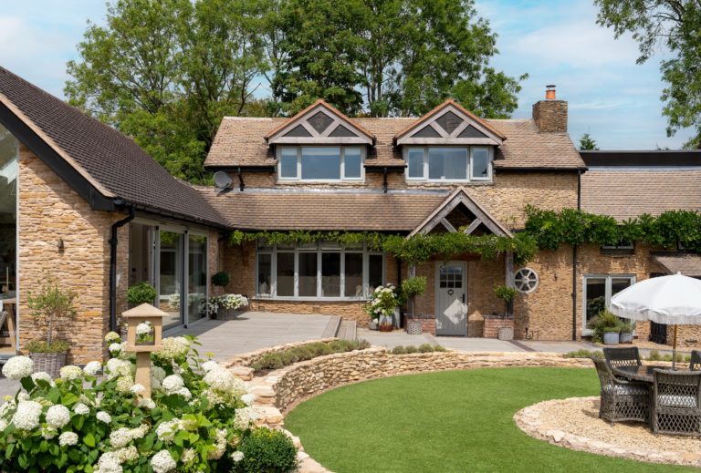 ROSE COTTAGE KNOWLE, B93 - SHOOTFACTORY - OTHER UK HOUSES