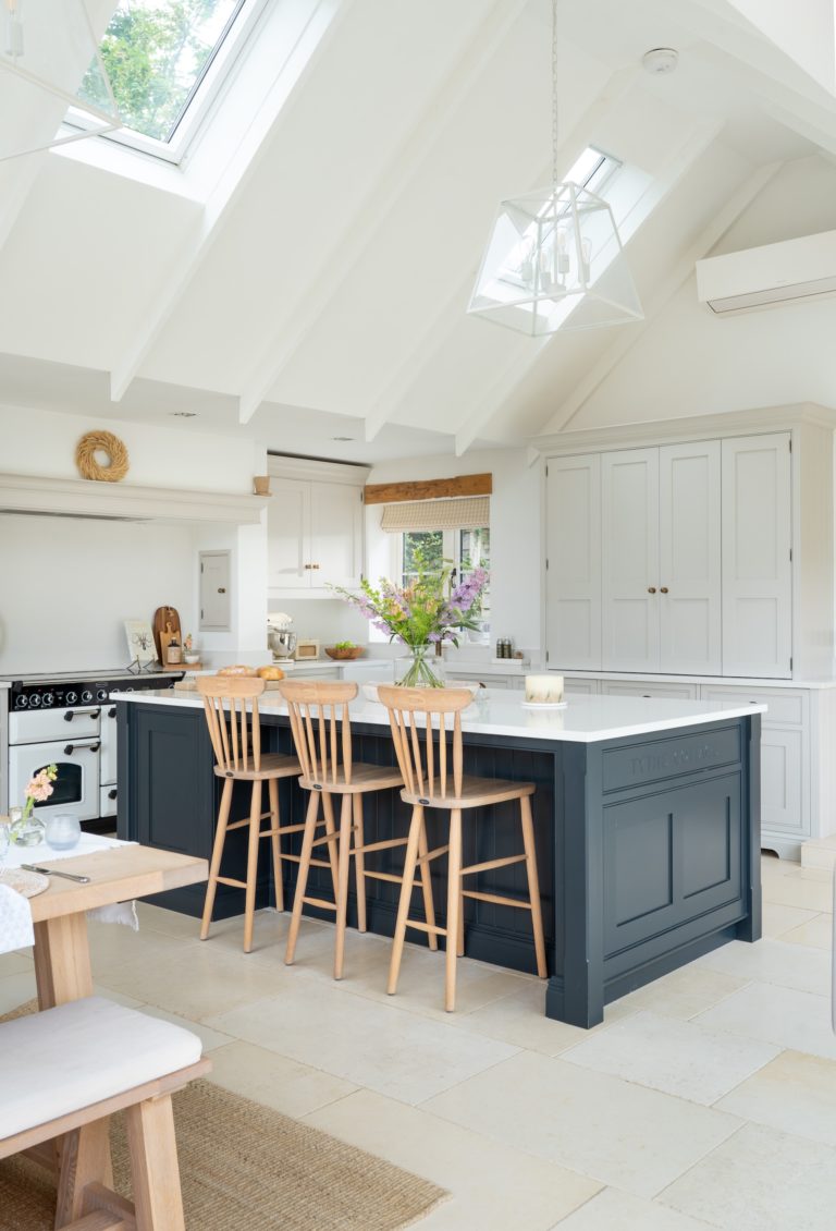 ROSE COTTAGE KNOWLE, B93 - SHOOTFACTORY - OTHER UK HOUSES