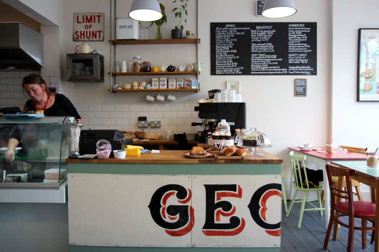 Coffee shop / Crofton Cafe, London, Se4 / Shootfactory Location