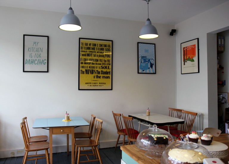 50's colourful formica tables / Crofton Cafe, London, Se4 / Shootfactory Location