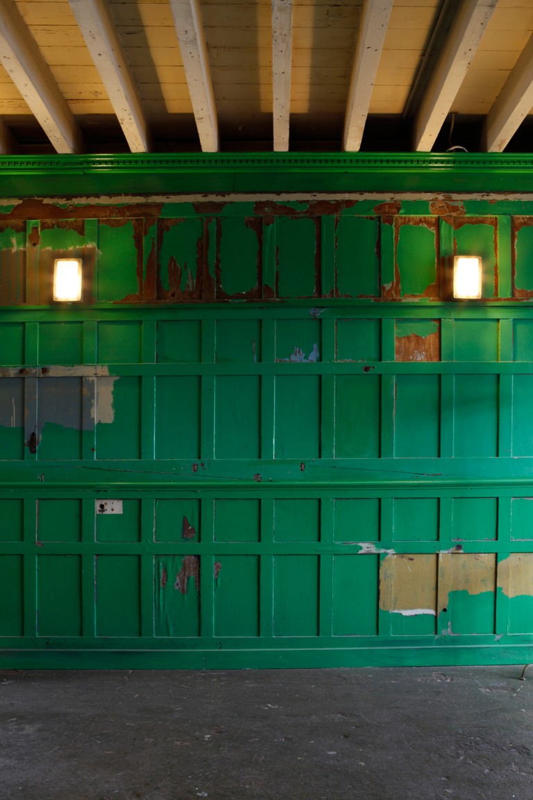Green panels / Blackheath, London, Se13 / Shootfactory Location