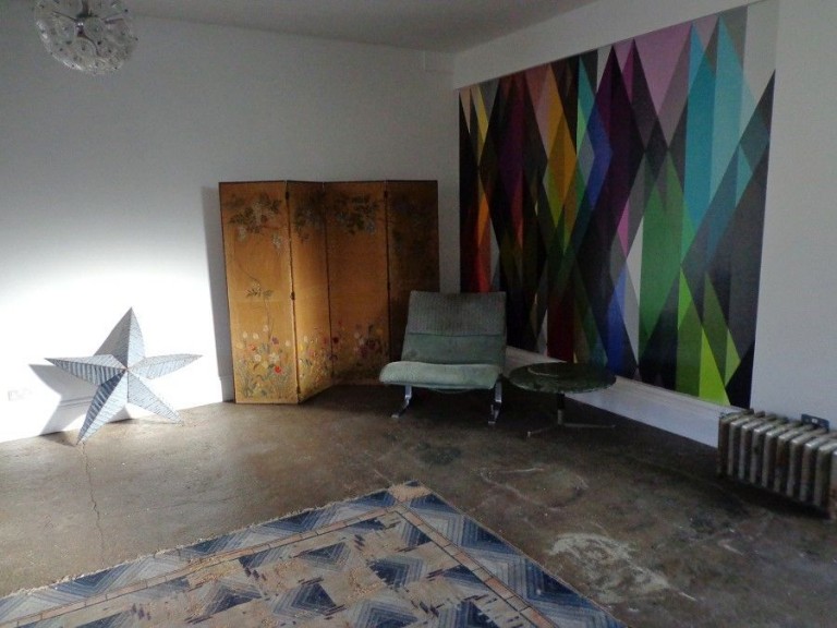 Paper star and reclining seat / Blackheath, London, Se13 / Shootfactory Location