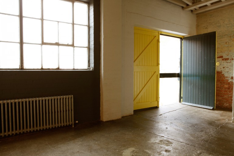 Loading doors / Blackheath, London, Se13 / Shootfactory Location
