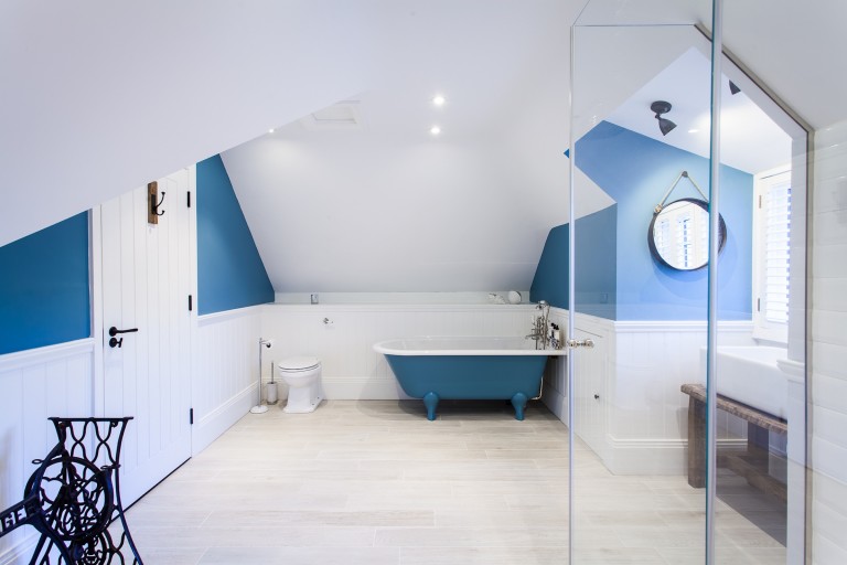Bath / Sidlesham, West Sussex, Po20 / Shootfactory Location