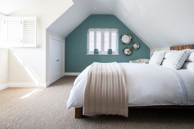 Attic / Sidlesham, West Sussex, Po20 / Shootfactory Location